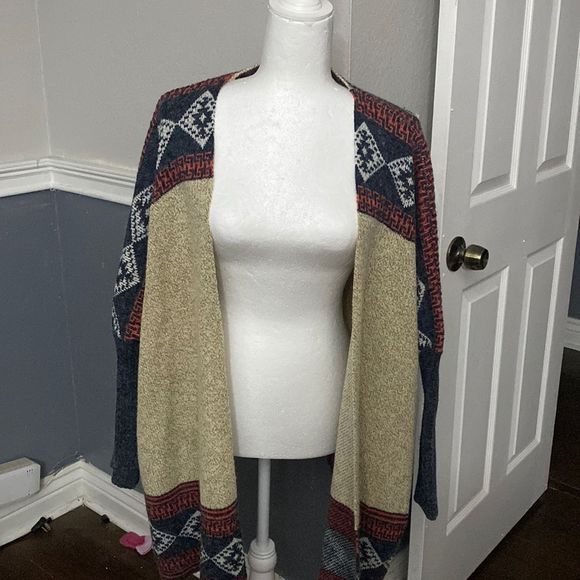 Debut | Oversized BOHO Aztec Print Cocoon Cardigan - Picture 1 of 3